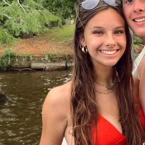 Meet your Posher, Carson